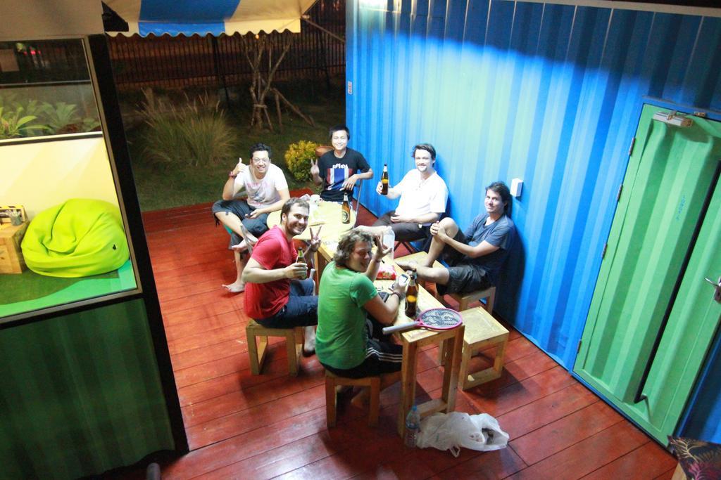 Wh Hostel Banguecoque Exterior foto